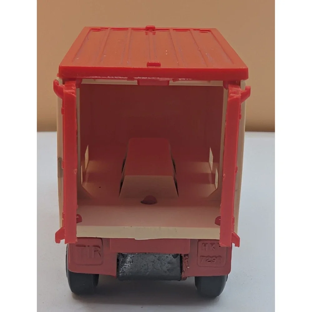 Matchbox Superfast 42 Mercedes Container Truck Sea-Land Red Lesney England Boxed